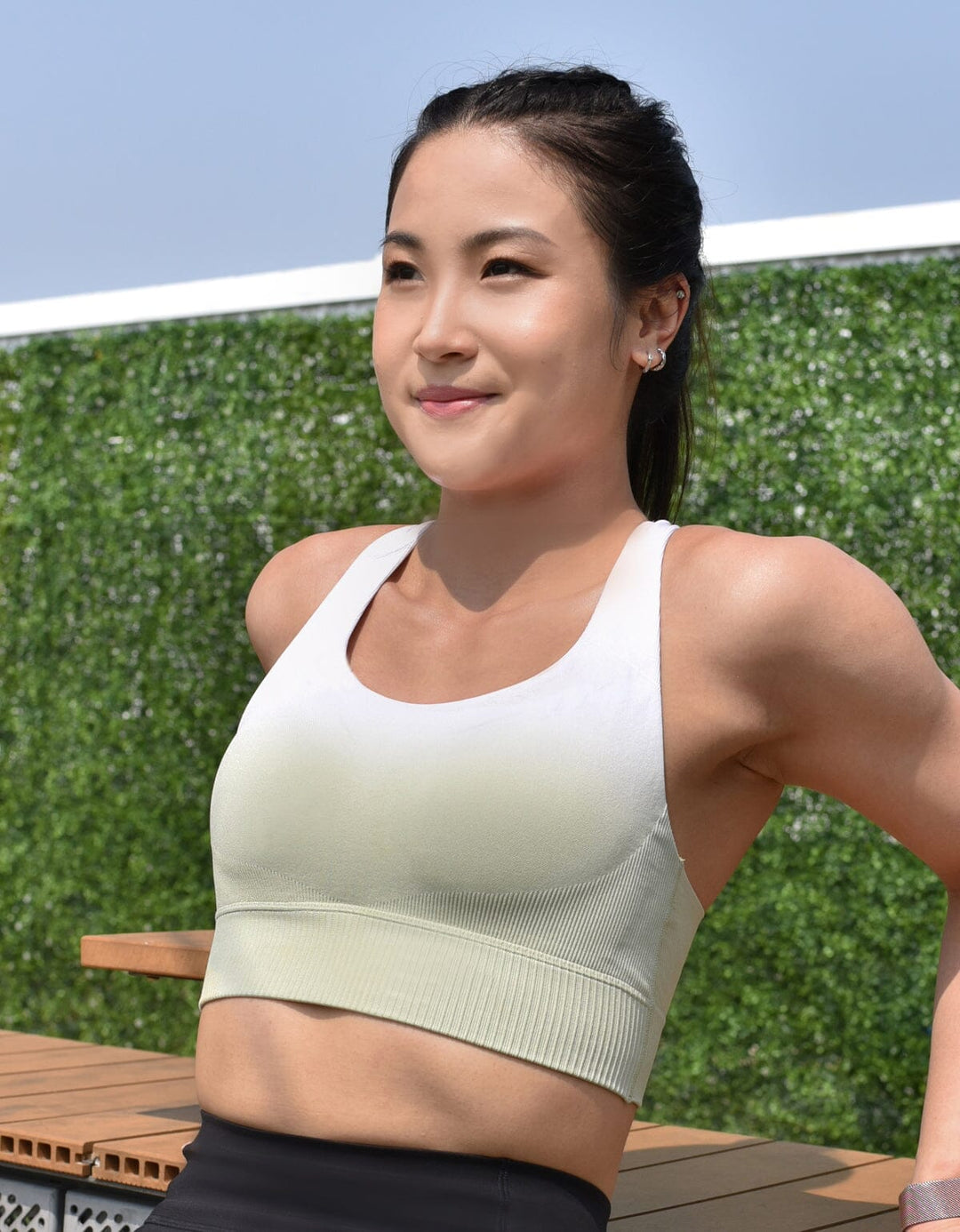 SUSTAINABLE Knit REherbafoam™ REextraSkin™ Medium Impact Sports Bra Sports Bra Her own words SPORTS 