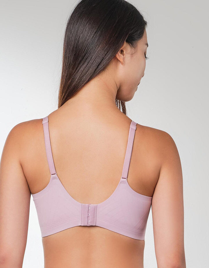 SOLUTION Mega W-Shape Support REsiltech™ Wing Non Wired Lace Bra Bra Her own words 