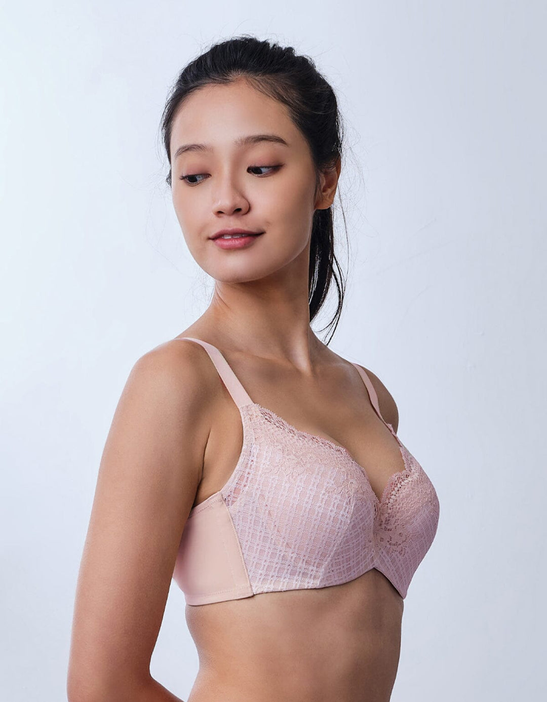 SUSTAINABLE REherbafoam™ Slim-cut Cushioned Sling Push Up Lace Bra Bra Her own words 