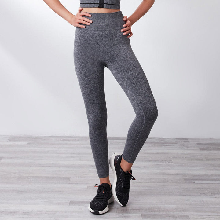 Butt-Sculpting Sustainable Seamless Knit High-Waist Cropped Petite Sports Leggings Leggings Her own words SPORTS 